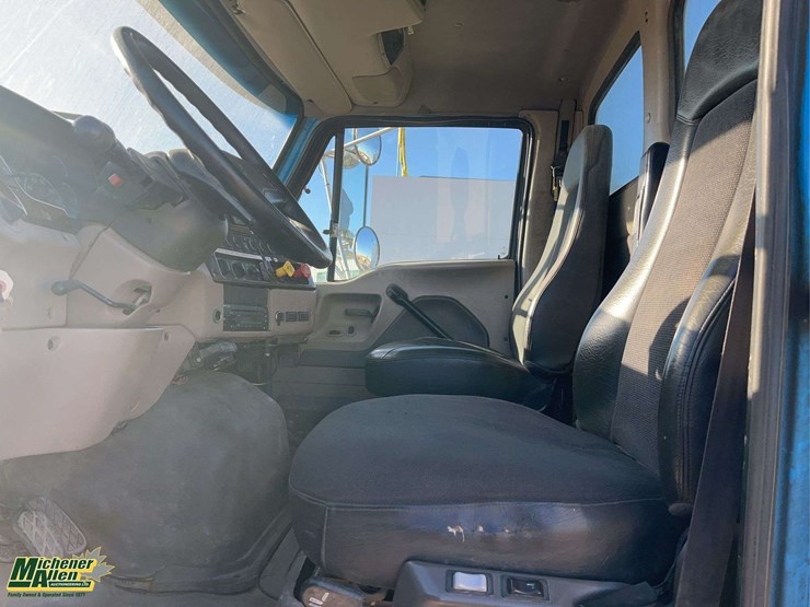 2008-sterling-acterra-image-11