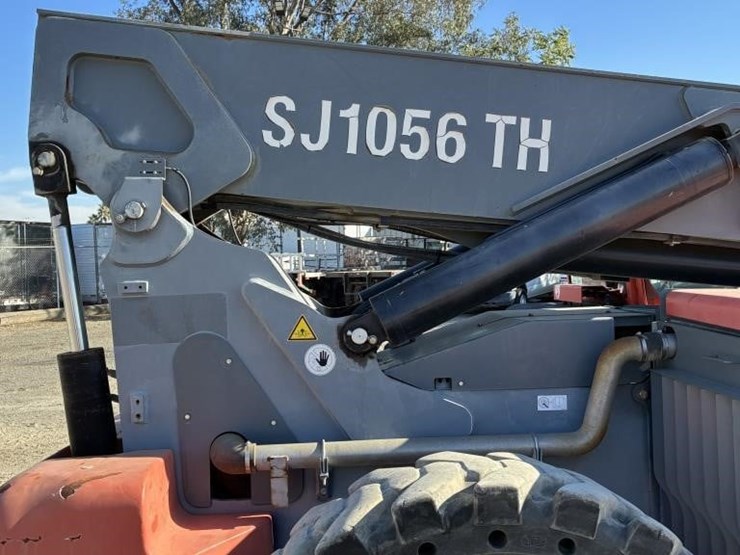 2018-skyjack-sj1056th-image-10