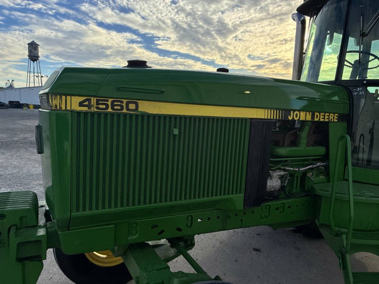 1994-john-deere-4560-image-32