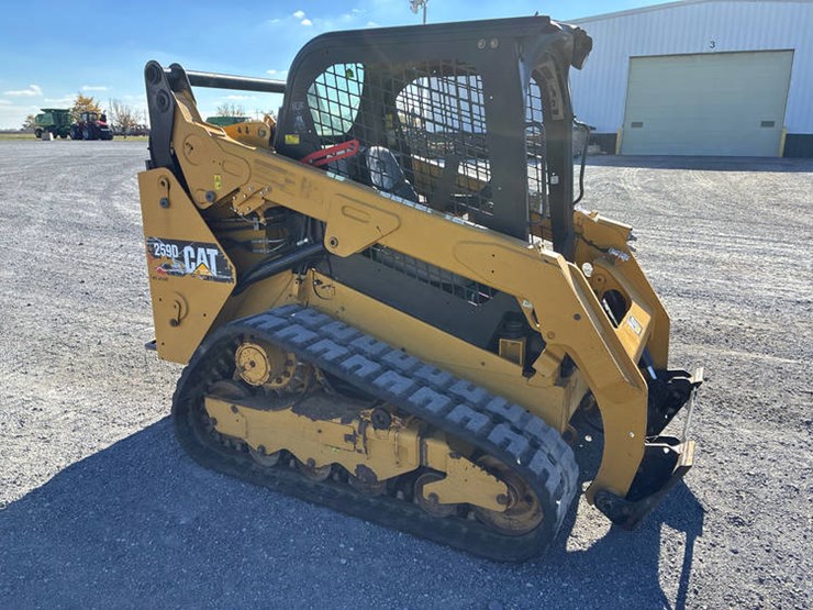 2018-caterpillar-259d-image-3