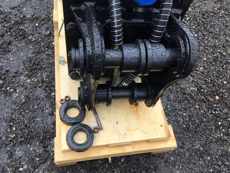 caterpillar-304-image-3