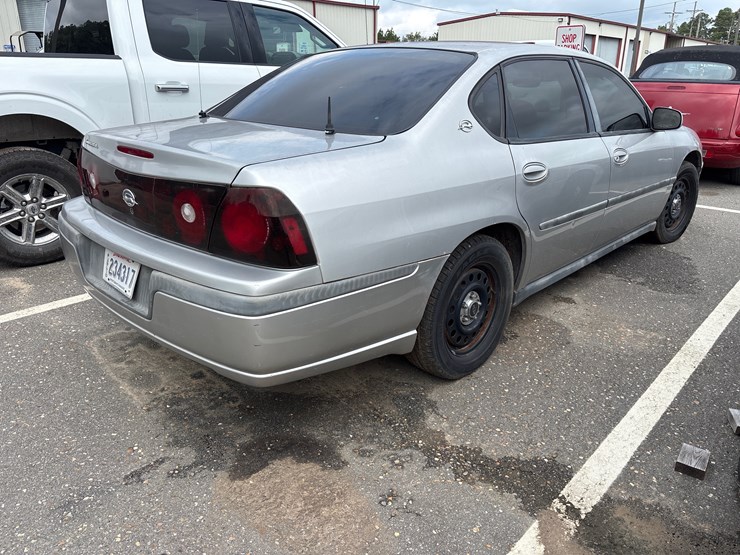 #5013-•-2005-chevrolet-impala-|-for-parts/repairs-image-3