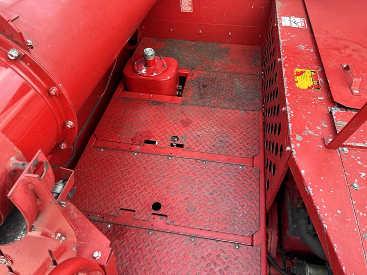 1990-case-ih-1660-image-82