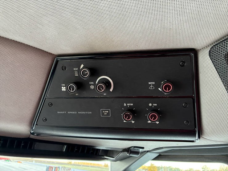 1992-case-ih-1640-image-92