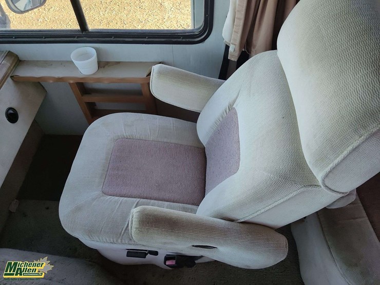 1996-chevrolet-p30-image-14