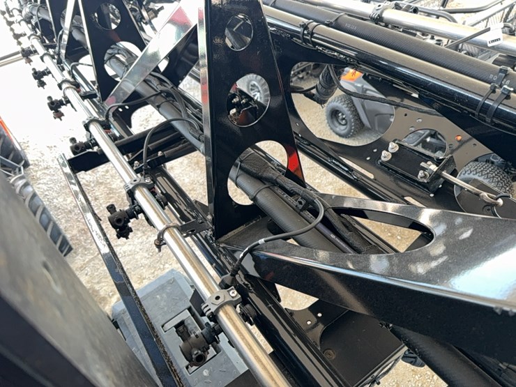 2023-new-holland-sp.310f-image-132