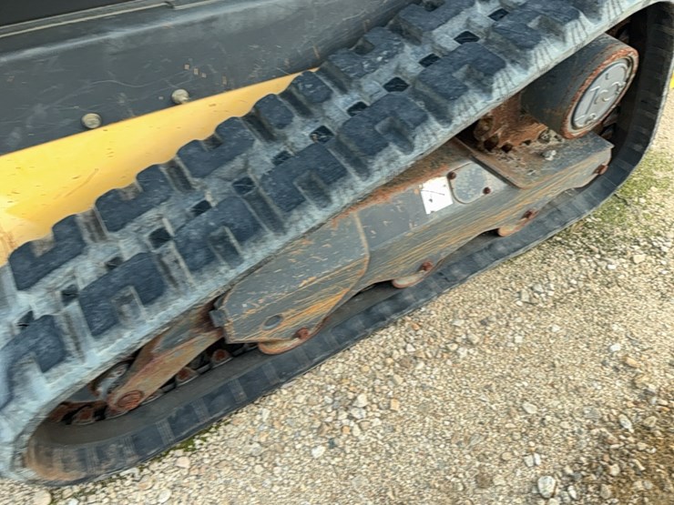 new-holland-c227-image-69