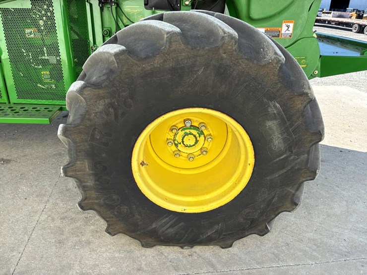 2009-john-deere-9770-sts-image-44