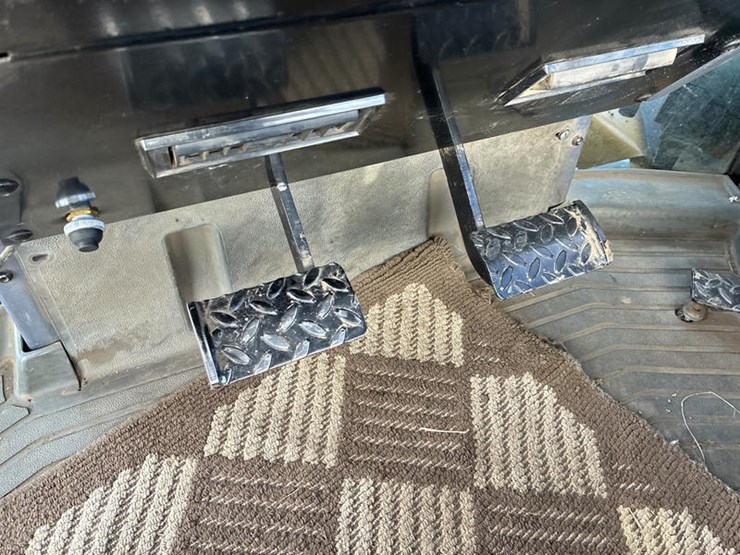 #114632-•-cat-85e-#6js00405-image-78