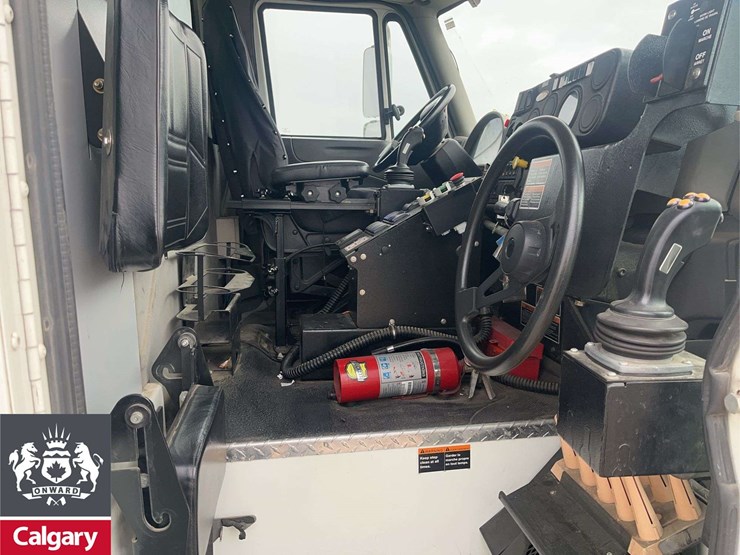 2017-international-workstar-7400-image-16