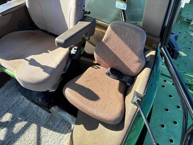 2014-john-deere-4830-image-81