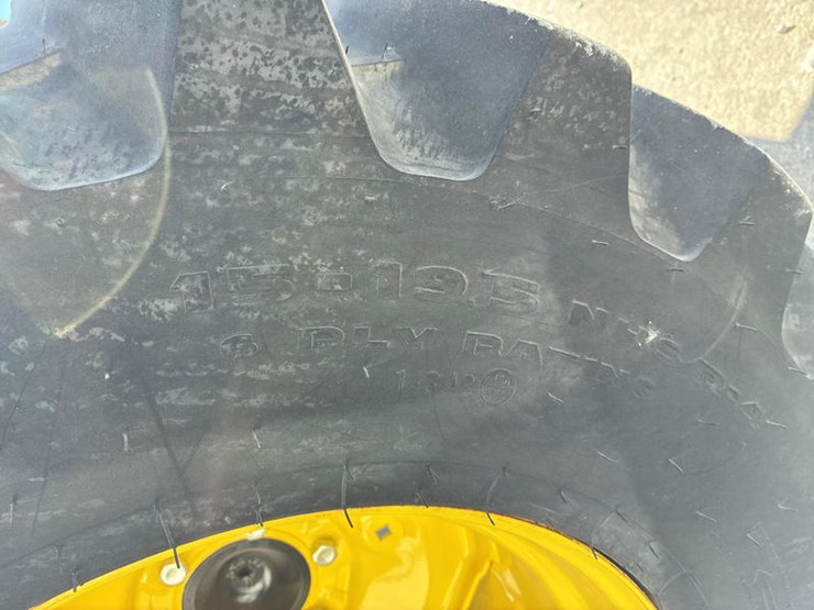 2018-john-deere-3038e-image-35