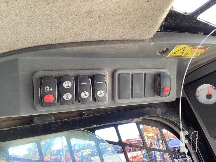 2008-caterpillar-256c-image-16