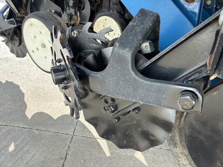 2014-kinze-3000-image-54