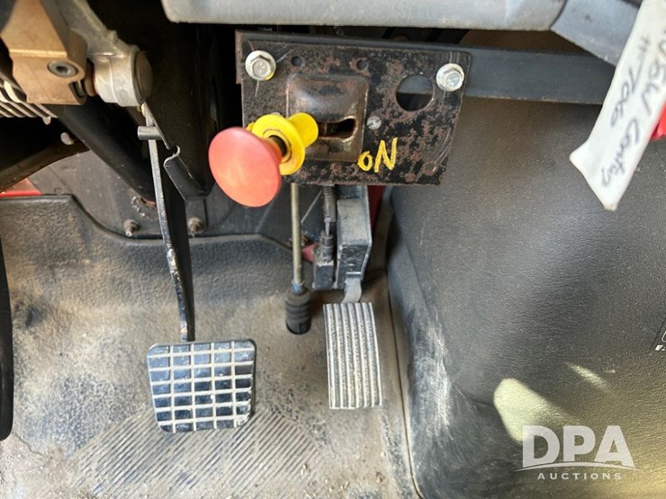 2005-ihc-4400-dry-tender-truck-(cp1274,-unit-ag706)-image-52