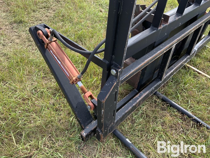 mds-hc243e-bale-stabber-w/hydraulic-push-off-image-11