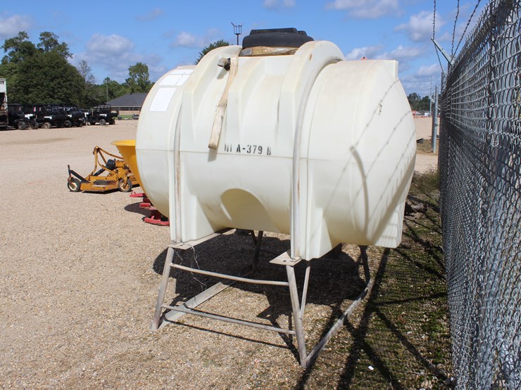 #24306-•-500-gallon-tank-on-stand-image-2