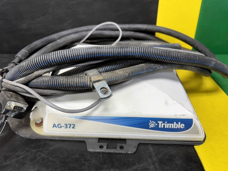 #122175-•-trimble-372-receiver-image-1