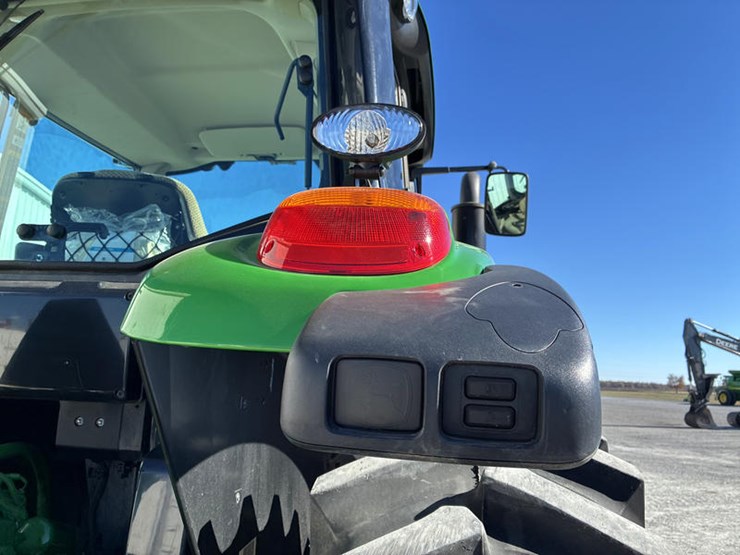 2023-john-deere-6175m-image-31