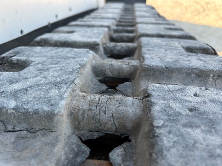 bobcat-t595-image-30