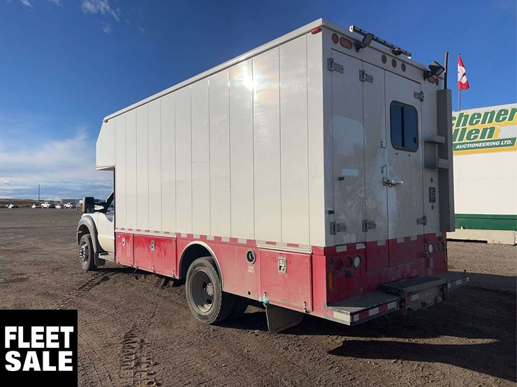 2012-ford-f550-image-3