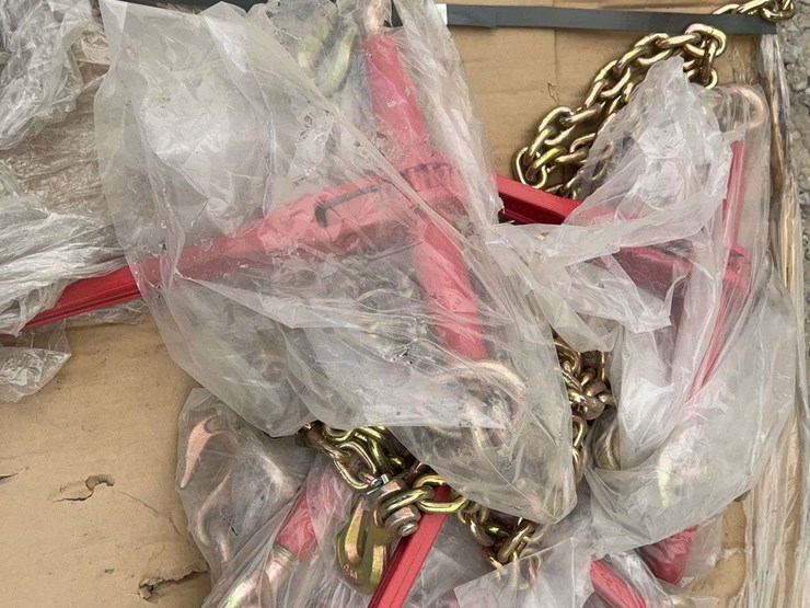 (8)-3/8”-x-20’-grade-70-transport-chains-with-ratchet-binders-image-5