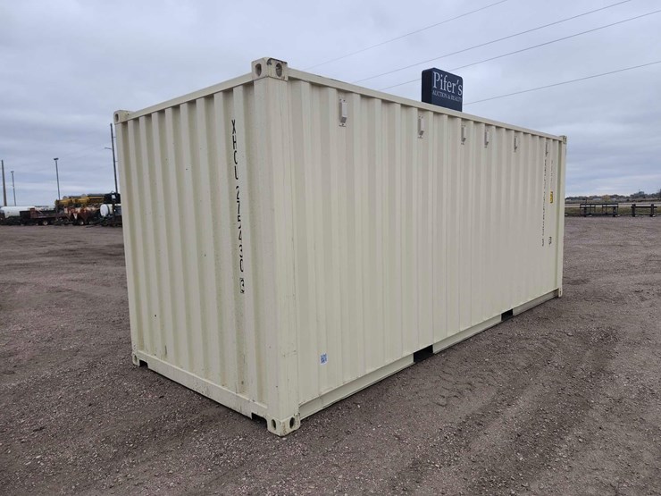 20-ft.-shipping-container-image-3