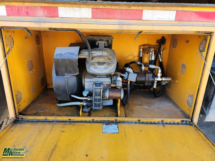 2009-international-workstar-7500-image-37