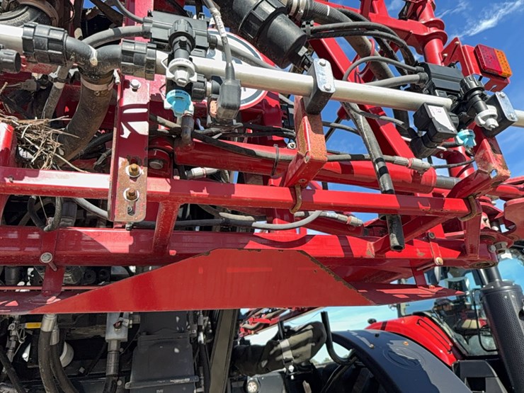 2023-case-ih-4350-patriot--sprayer-image-75