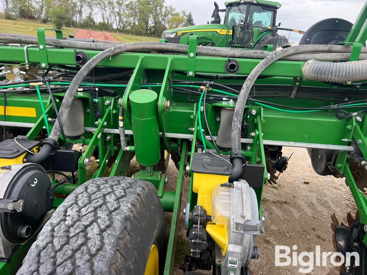 2012-john-deere-1770nt-ccs-image-16