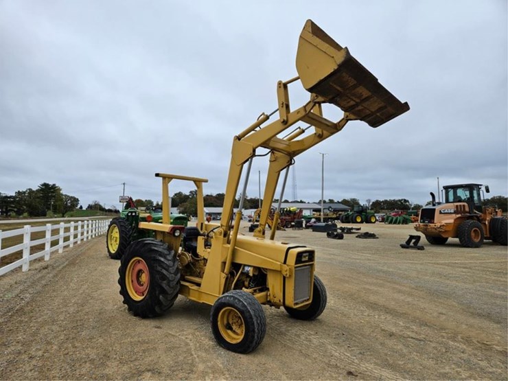 #3093-•-massey-ferguson-34a-tractor/loader-image-16