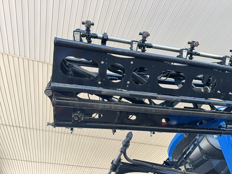 2023-new-holland-sp.310f-image-92