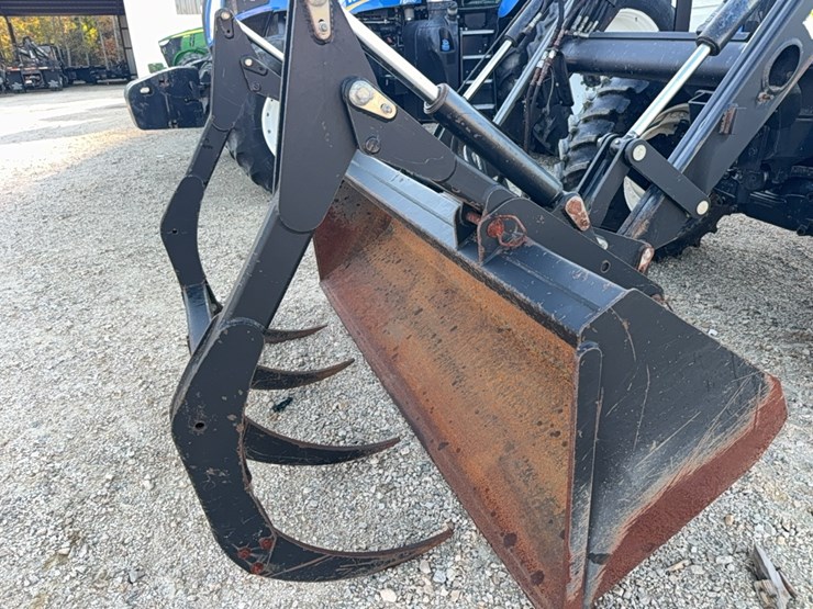 new-holland-t6070-image-18