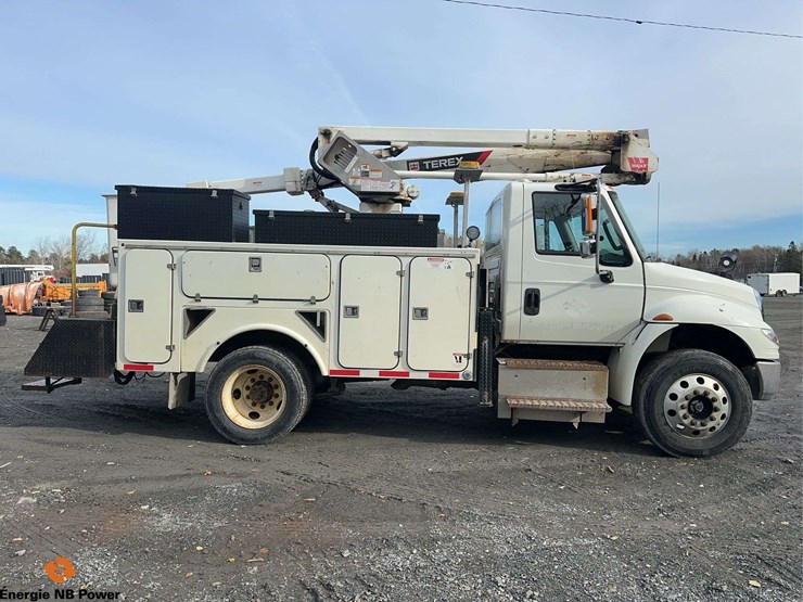 2017-international-durastar-4300-image-4