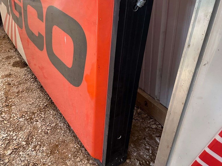 agco-lighted-double-sided-bubble-sign-image-6