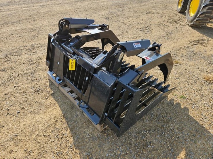 #3028-•-new-stout-62-3-grapple-bucket-image-5