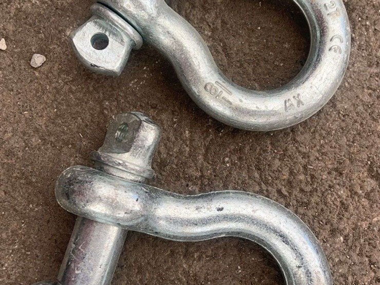 2)-heavy-duty-galvanized-anchor-shackles-image-1