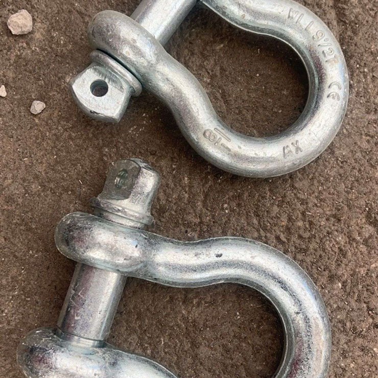 2) Heavy-Duty Galvanized Anchor Shackles