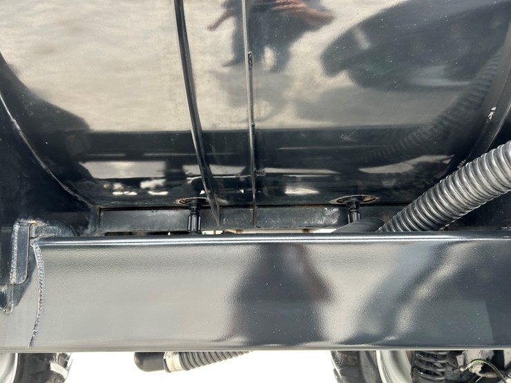 2014-case-ih-3200b-image-87