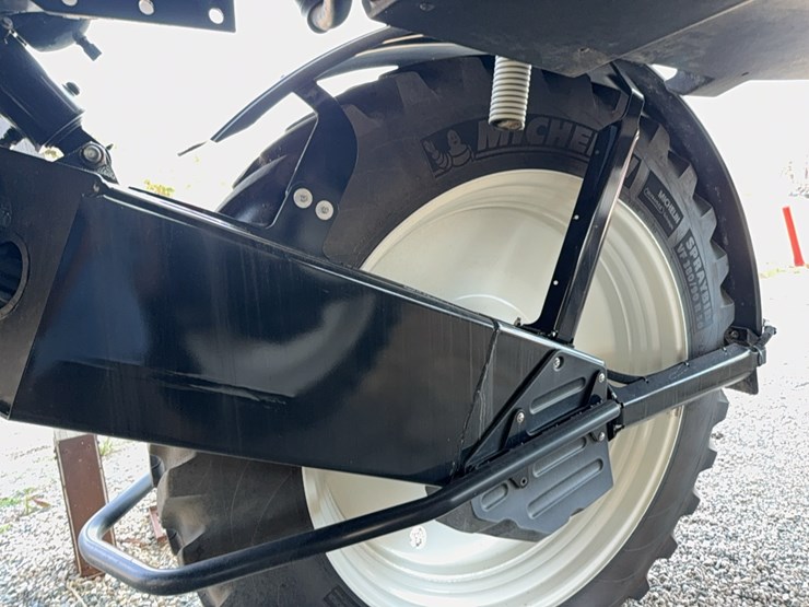 2023-new-holland-sp.310f-image-38