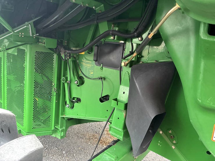 2008-john-deere-9870-sts-image-22