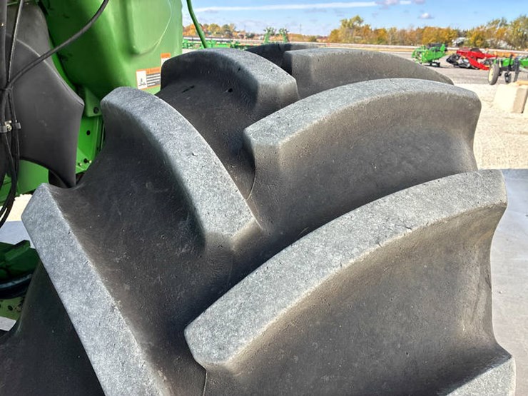 2009-john-deere-9770-sts-image-46