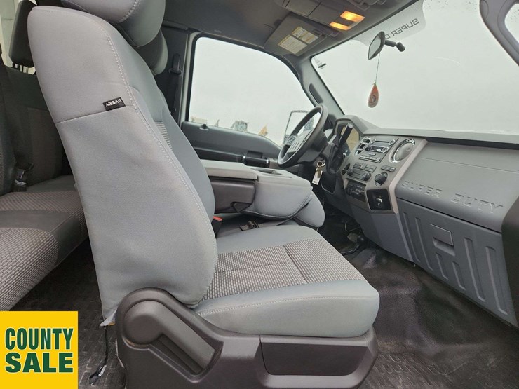 2015-ford-f550-image-19