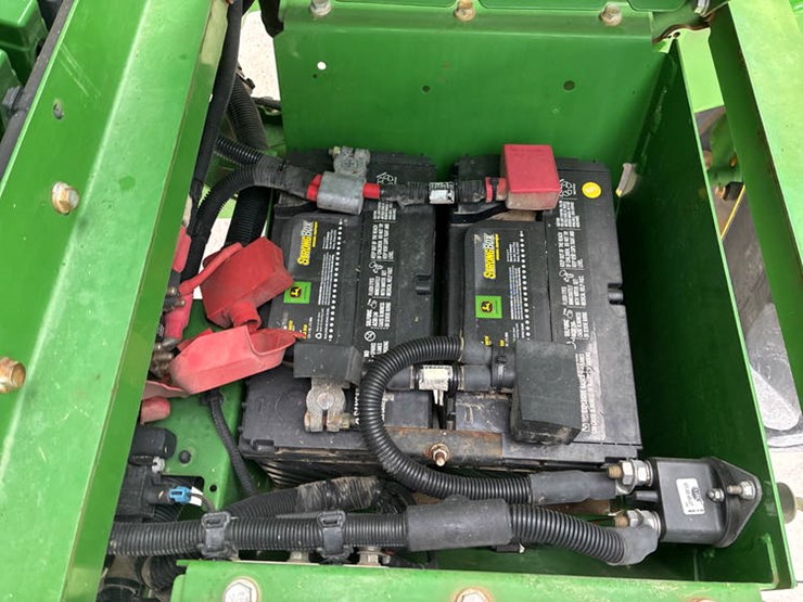 2014-john-deere-r4038-image-76