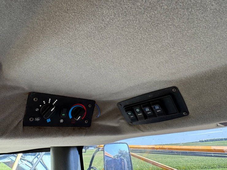 2011-hagie-sts10-image-51