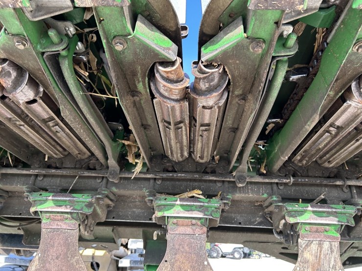 2021-john-deere-c18f-image-49