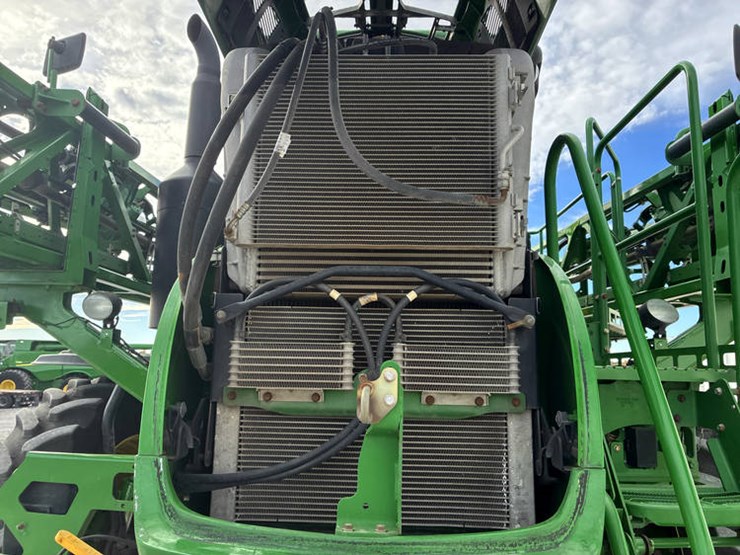 2014-john-deere-r4038-image-73