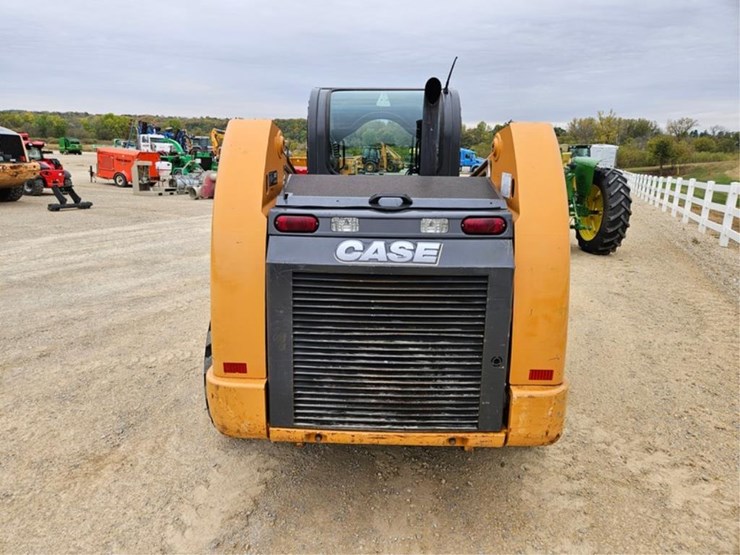 #3068-•-case-sr280-skid-loader-image-4