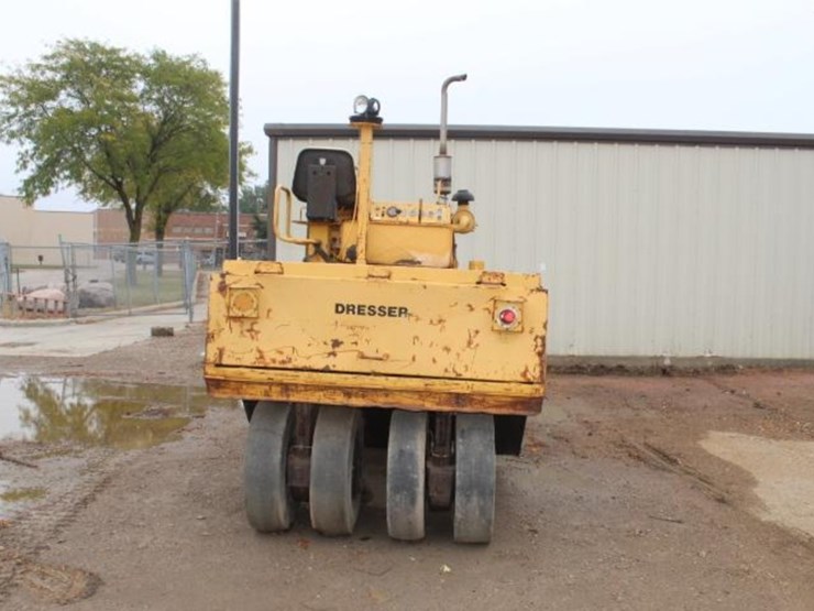 1986-dresser-p3000-image-3