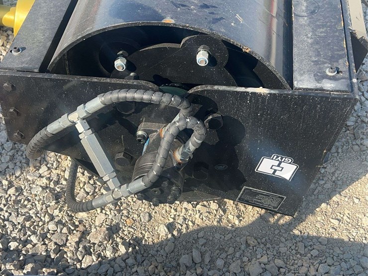 skid-steer-vibratory-roller-image-5